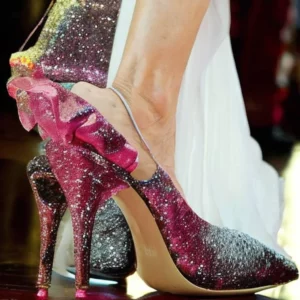 Artistic representation for Sarah Jessica Parker entrepreneurial empire : Wine , cocktails and a publishing label , but the shoes no longer fit | Culture